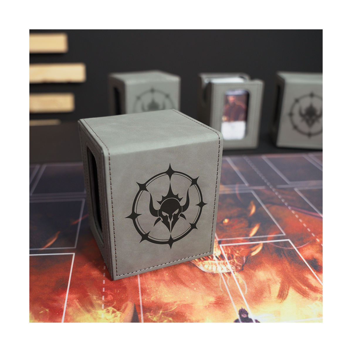 Bluthelden Deck-Box with Play-Mat