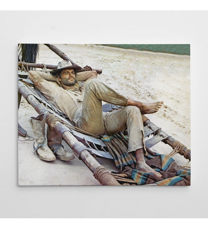 leinwand-der-muede-joe-pritsche-die-rechte-und-die-linke-hand-des-teufels-terence-hill1